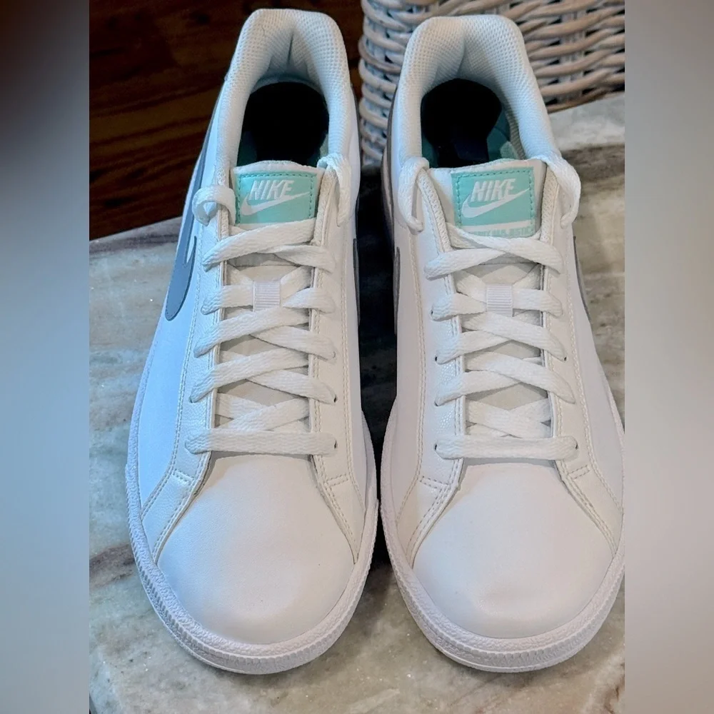 Women’s NIKE Court Majestic sneakers- white/wolf grey/teal. Size 11 - Picture 6 of 9